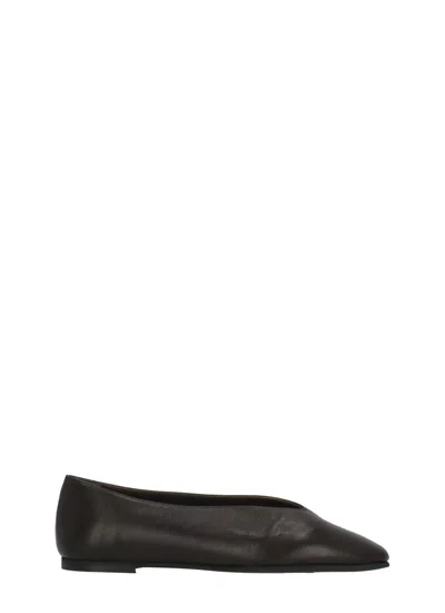 Poeve Brown Reese Leather Flats In Black