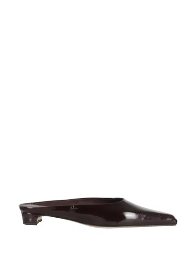 Poeve Faye Pointed Pumps In Brown