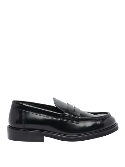Poeve Black Ahri Loafers