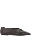 Poeve Pointed-toe Lace-up In Multi
