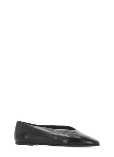 Poeve Porto Nero Ballet Shoes In Black