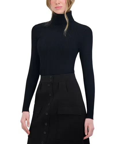 Point Turtleneck Top In Black