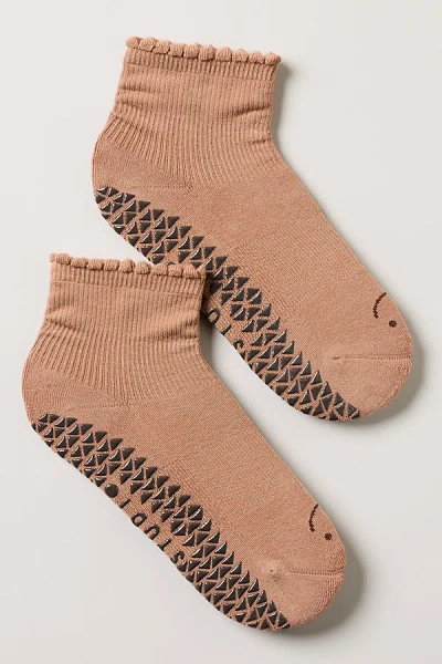 Pointe Studio Happy Grip Ankle Socks In Brown