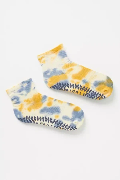 Pointe Studio Tie-dye Socks In Yellow