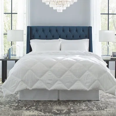 Pointehaven Down Alternative Microfiber Oversized Diamond Quilted Comforter In White