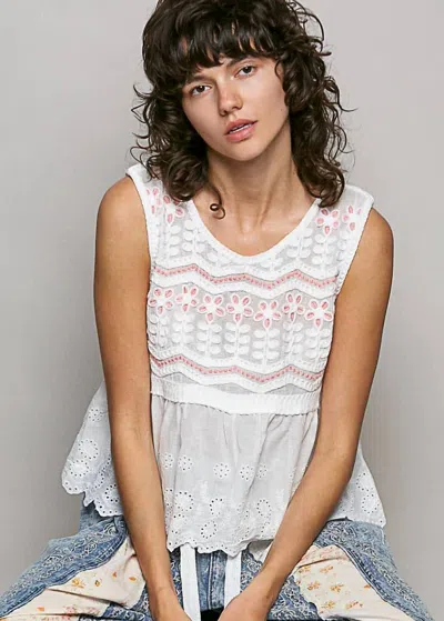 Pol Bonnie Top In White/pink In Multi