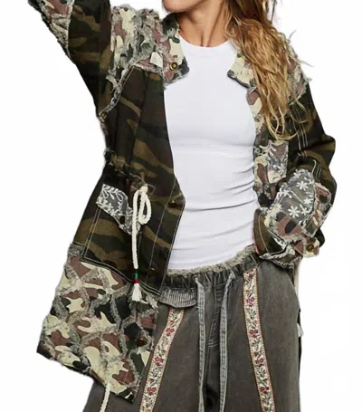 Pol Collage Lightweight Parka Jacket In Camo In Black