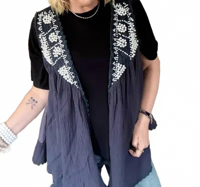 Pol Dancing In The Rain Vest In Charcoal In Blue