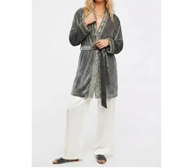 Pol Embroidered Pleated Kimono Robe In Silver Gray