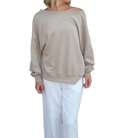 Pol Everyday Long Sleeve Top In Taupe In Grey