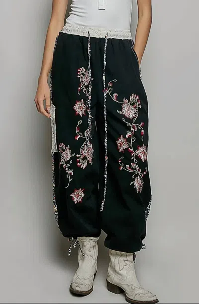 Pol Floral Pants In Black