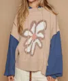 Pol Flower Pattern Hooded Top In Wheat/navy In Multi