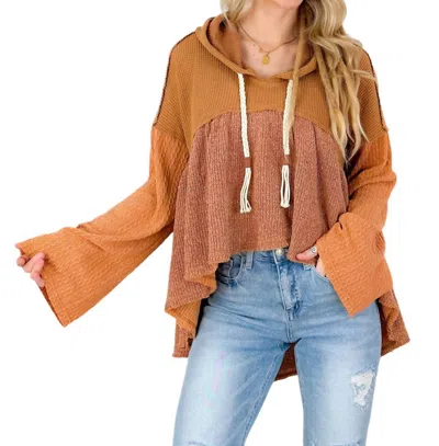 Pol Hi Lo Knit Hoodie Top In Toffee In Gray