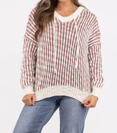 Pol Party It Up Vertical Knit Long Sleeve Hooded Top In Burgundy In White