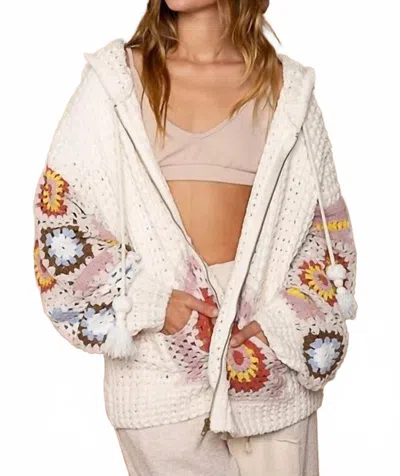 Pol Raglan Granny Square Pattern Sweater In Powder Beige In Multi