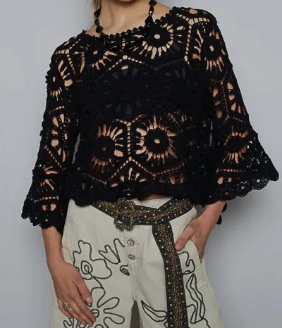 Pol Round Neck Crochet Knit Crop Top In Black