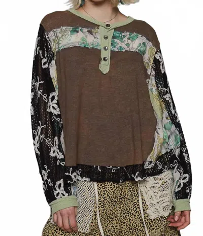 Pol Round Neck Long Sleeve Floral Knit Top In Brown