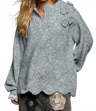 Pol Scallop Hem Rose Appliqué Oversize Sweater In Heather Grey In Gray
