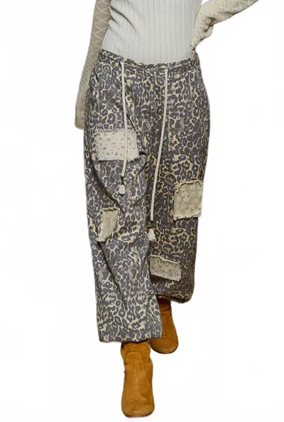 Pol Twill Patches Elastic Cuff Pants In Tan Leopard In Gray