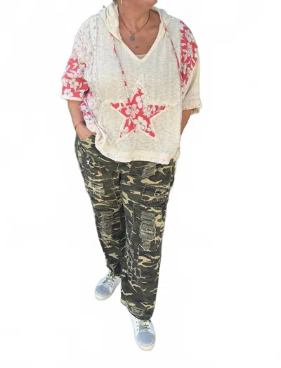 Pol Women's Applique Oversize Top In Cream & Coral Star In Multi