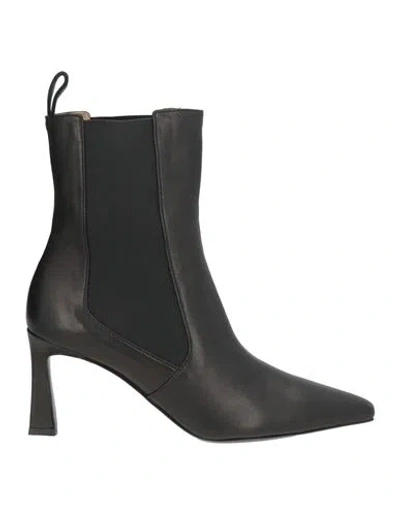Pollini Woman Ankle Boots Black Size 8.5 Leather