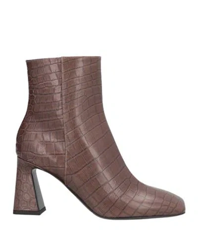 Pollini Woman Ankle Boots Dark Brown Size 6 Calfskin