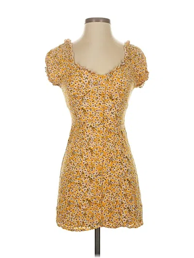 Pre-owned Polly Casual Dress In Yellow