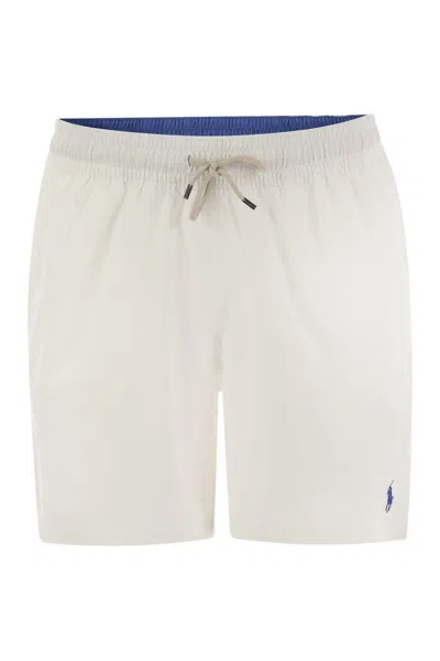 Polo Ralph Lauren Short En Velours Côtelé In White