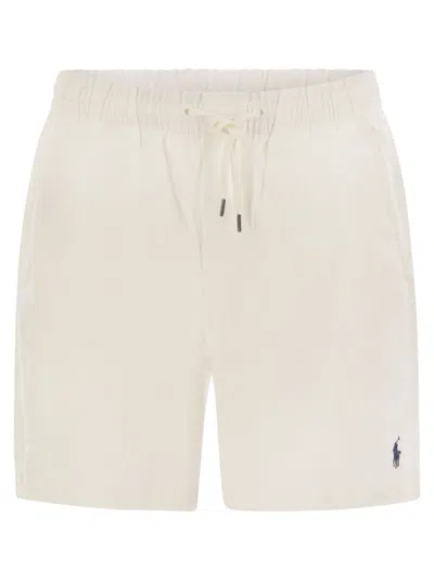 Polo Ralph Lauren Short En Velours Côtelé In White