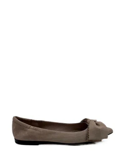 Pomme D'or Ingrid Bow-detail Pointed-toe Pumps In Black