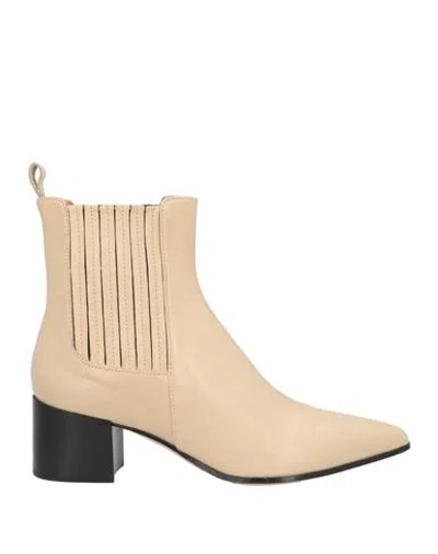 Pomme D'or Woman Ankle Boots Beige Size 6 Leather