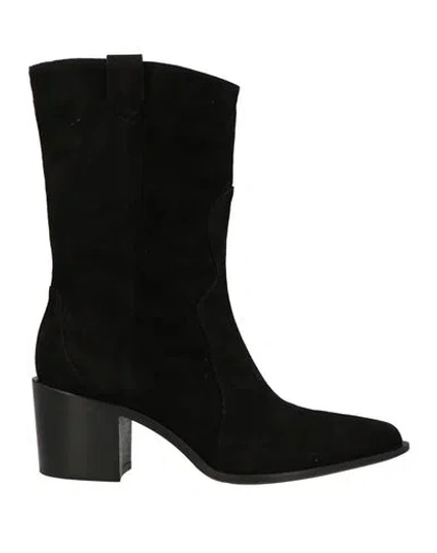 Pomme D'or Woman Ankle Boots Black Size 5.5 Leather
