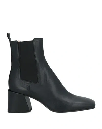 Pomme D'or Woman Ankle Boots Black Size 5 Leather, Elastic Fibres
