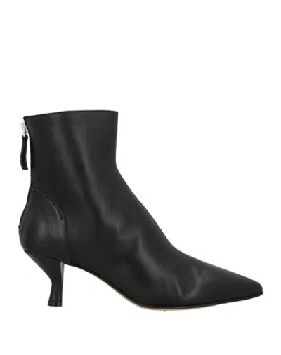 Pomme D'or Woman Ankle Boots Black Size 8 Leather