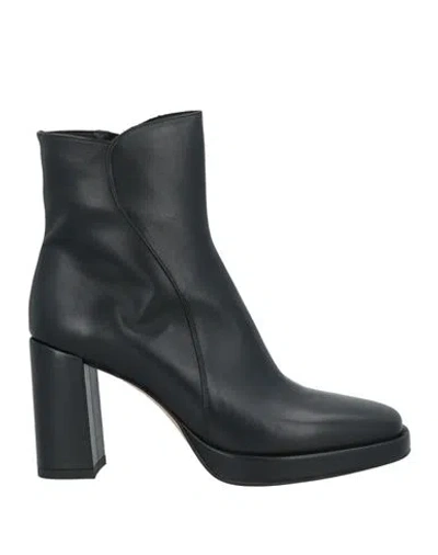 Pomme D'or Woman Ankle Boots Black Size 6 Leather