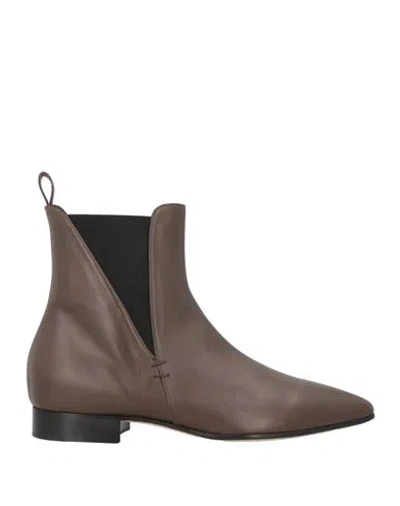 Pomme D'or Woman Ankle Boots Brown Size 8 Calfskin