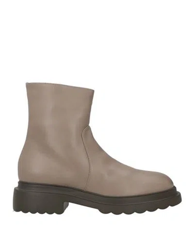 Pomme D'or Woman Ankle Boots Grey Size 8 Calfskin In Gray