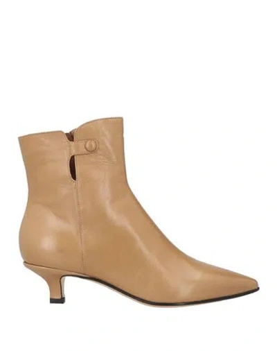 Pomme D'or Woman Ankle Boots Sand Size 8 Leather In Brown