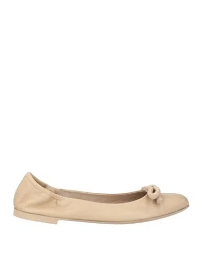 Pomme D'or Woman Ballet Flats Beige Size 8 Leather