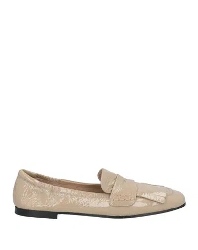 Pomme D'or Woman Loafers Beige Size 7 Leather