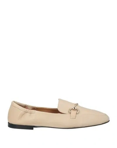 Pomme D'or Woman Loafers Beige Size 8 Soft Leather In Beige