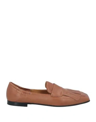 Pomme D'or Woman Loafers Brown Size 7.5 Leather