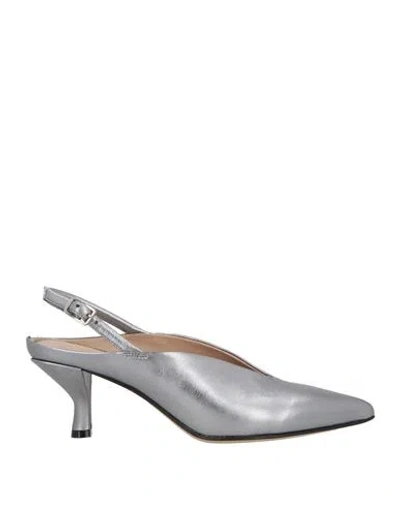 Pomme D'or Woman Pumps Silver Size 6 Leather