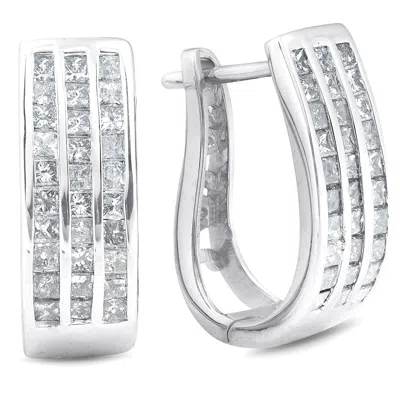 Pompeii3 1 1/2 Cttw Princess Cut Diamond Three Row Hoops 10k White Gold 3/4" Tall In Metallic