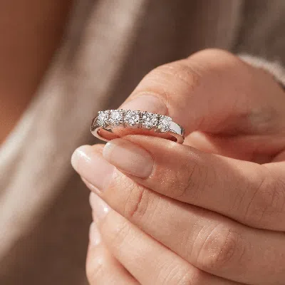Pompeii3 1/2ct Round Diamond Wedding Anniversary White Gold Ring Size Selectable