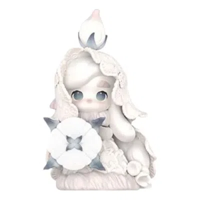Pop Mart Chaka Candle Whisper Figures 'soft Embrace' In Gray
