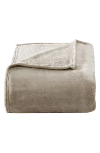 Poppy & Fritz Poppy And Fritz Plush Fleece Throw Blanket In Brown