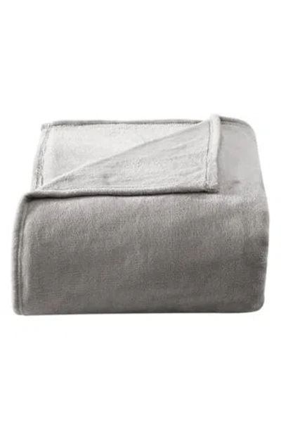 Poppy & Fritz Poppy And Fritz Plush Fleece Throw Blanket In Gray