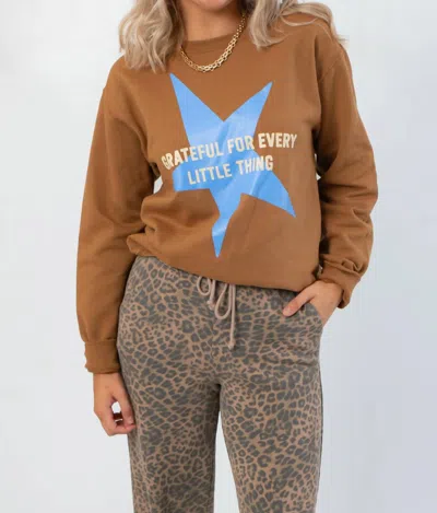 Poppy & Pine Grateful For Everything Graphic Star Sweatshirt In Brown In Blue