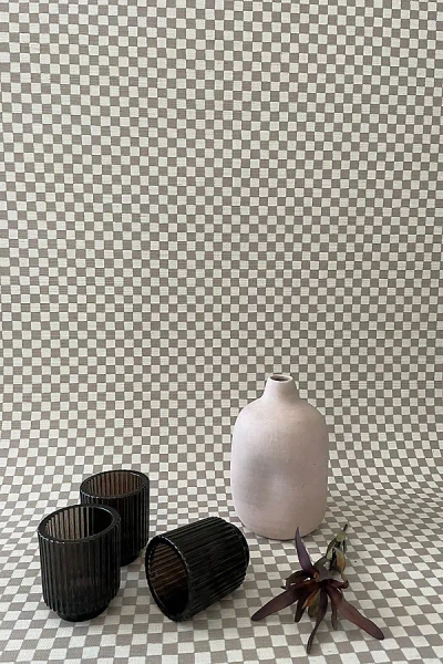 Poppy Print Studio Checker Grasscloth Wallpaper In Gray